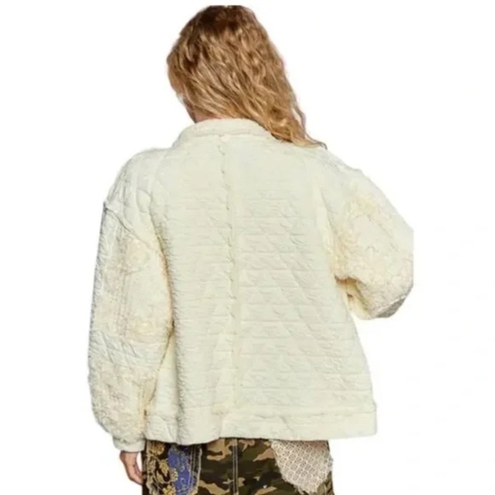 POL Cream Teddy Jacket - Picture 3 of 11